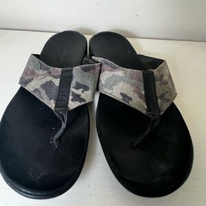 Cole Haan Suede Flip Flop Sandals Size 11M US